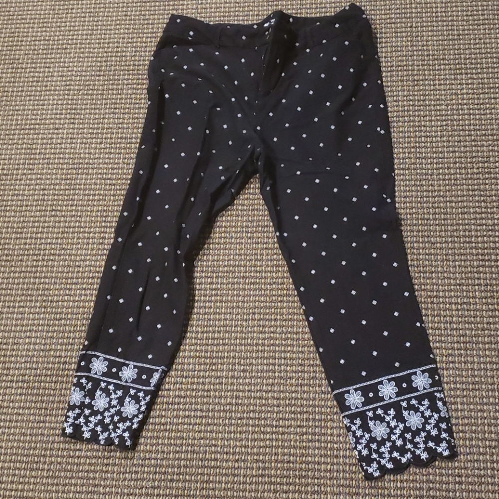 Old Navy Black and White Plus Pixie Pant 18